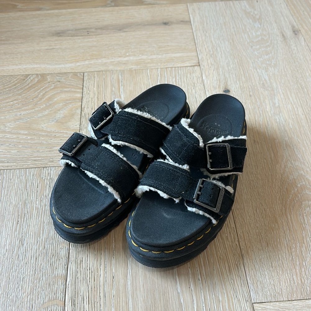 Dr marten sandals Sherpa